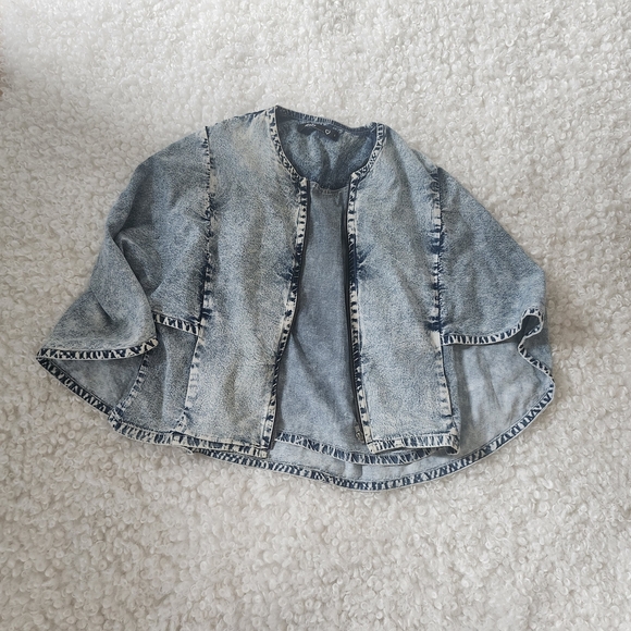 Denim Look Cropped Cape Jacket Sz S Lightweight Chambray Style Western Cowgirl - Picture 7 of 11